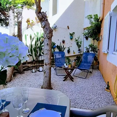 Apartmán Le Marine Rez De Jardin Direct Parking Prive Climatise *
